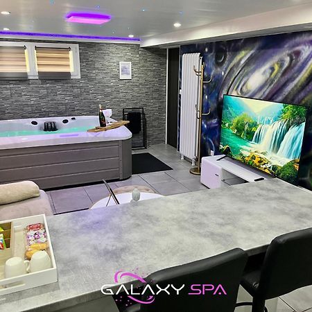 Galaxy Spa - Suite Mercure Jacuzzi Privatif Champigneulles Ngoại thất bức ảnh