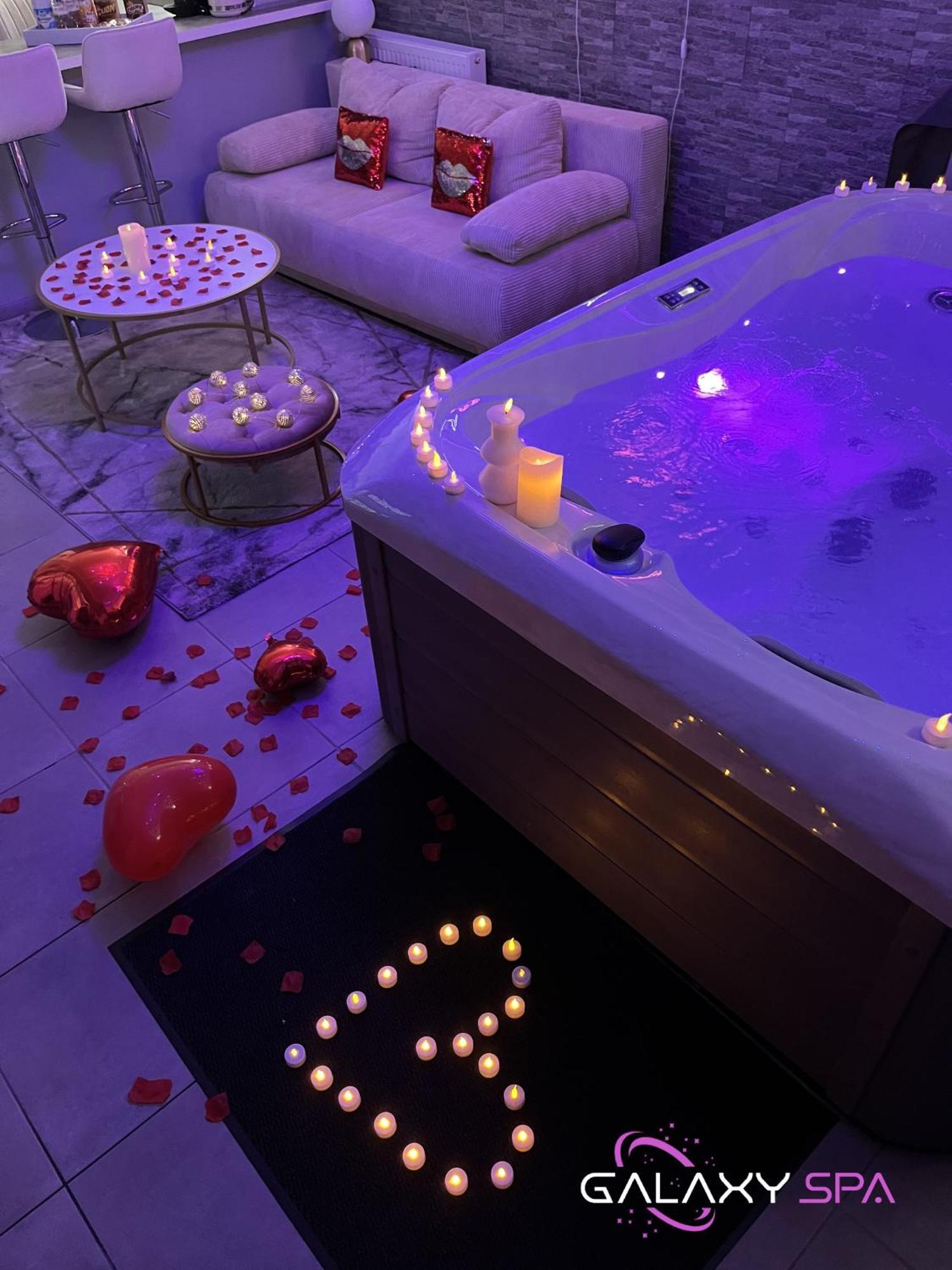 Galaxy Spa - Suite Mercure Jacuzzi Privatif Champigneulles Ngoại thất bức ảnh